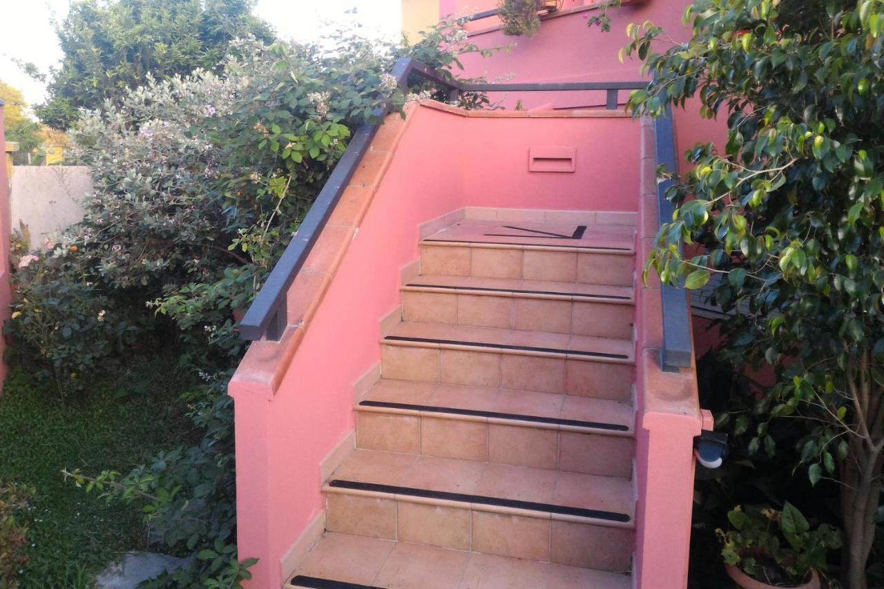 Corona Bed & Breakfast Sardara Ngoại thất bức ảnh