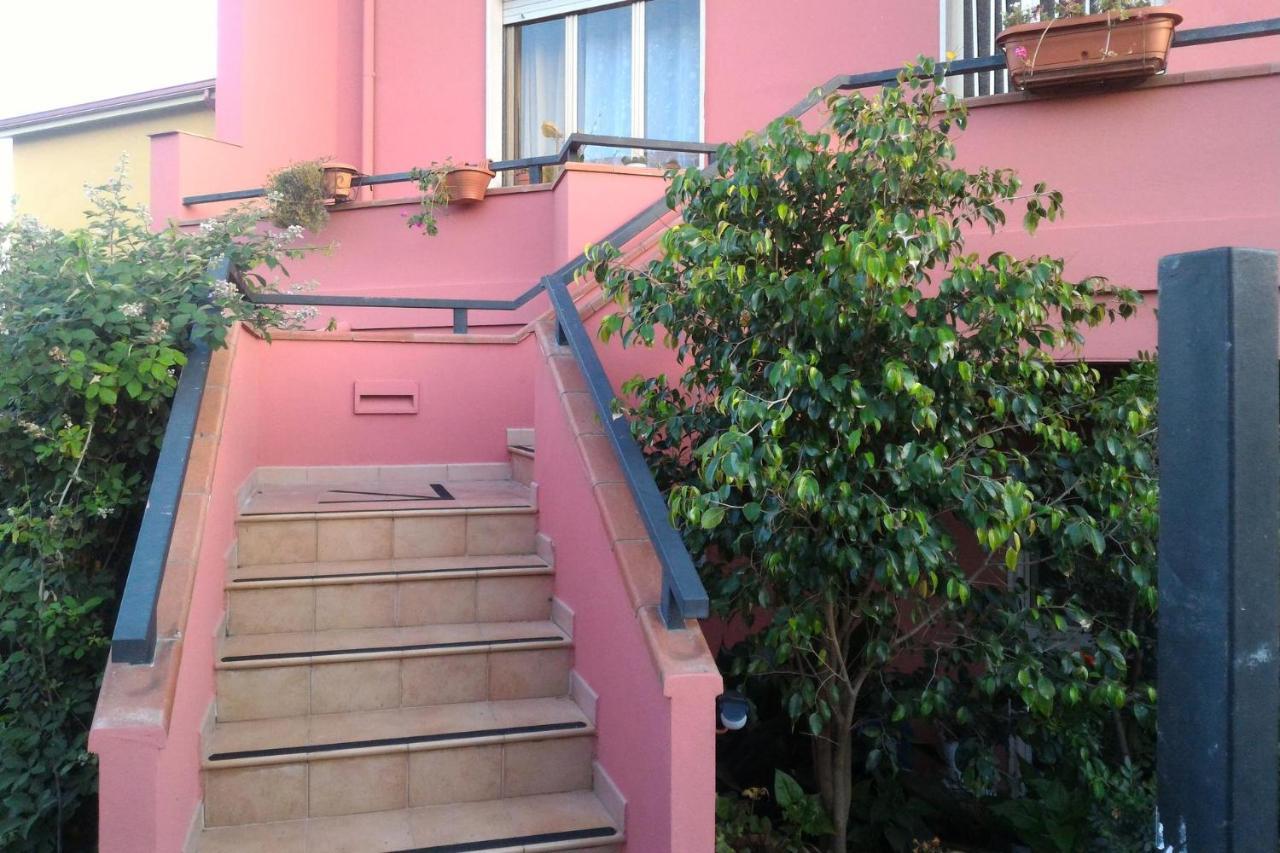 Corona Bed & Breakfast Sardara Ngoại thất bức ảnh