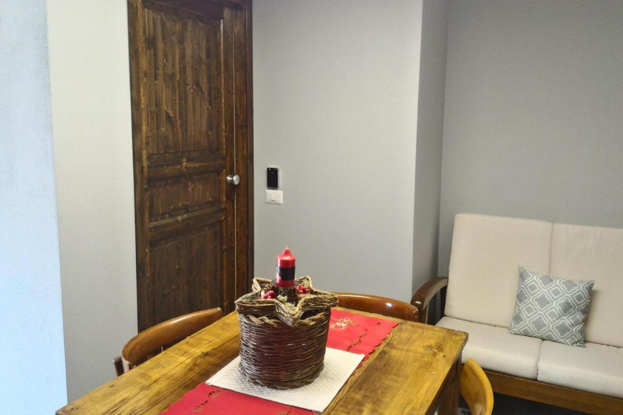 Corona Bed & Breakfast Sardara Ngoại thất bức ảnh