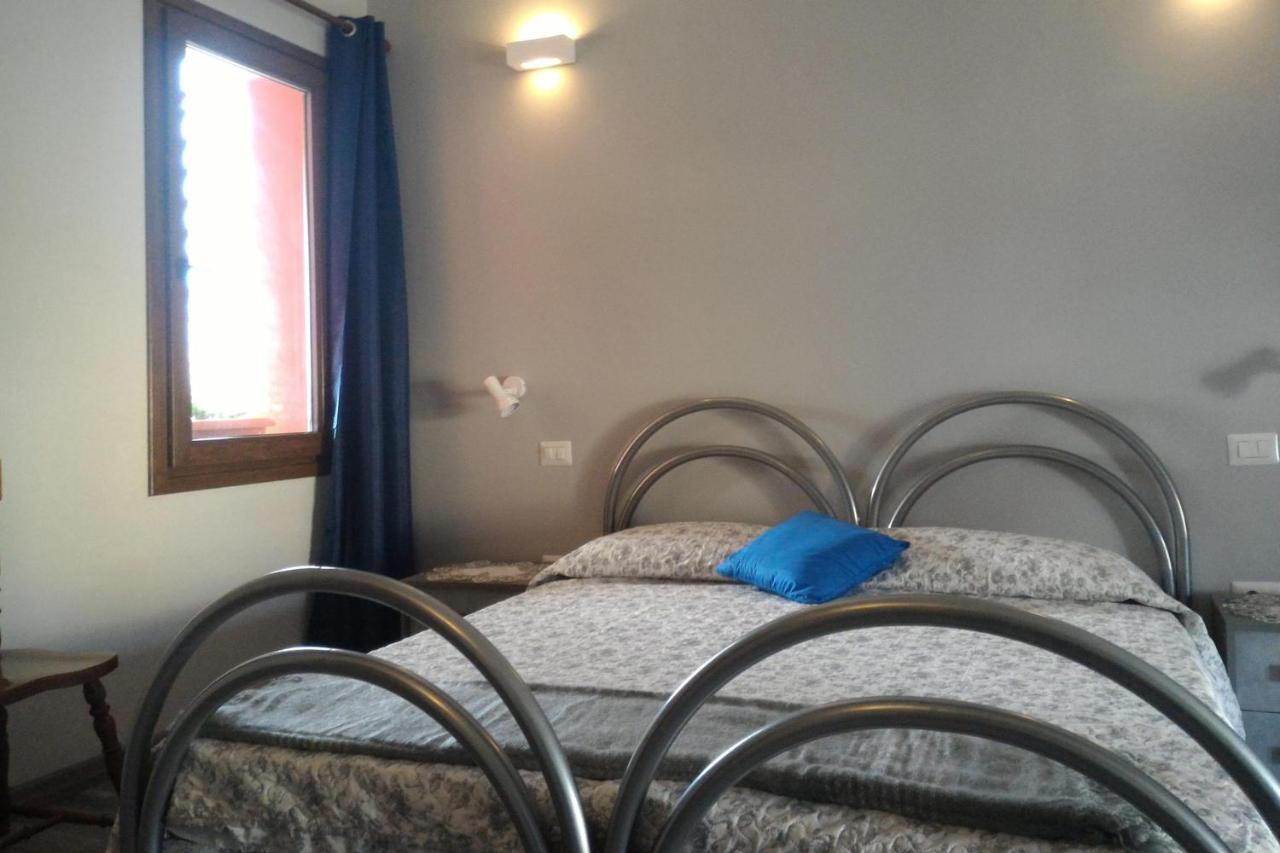 Corona Bed & Breakfast Sardara Ngoại thất bức ảnh