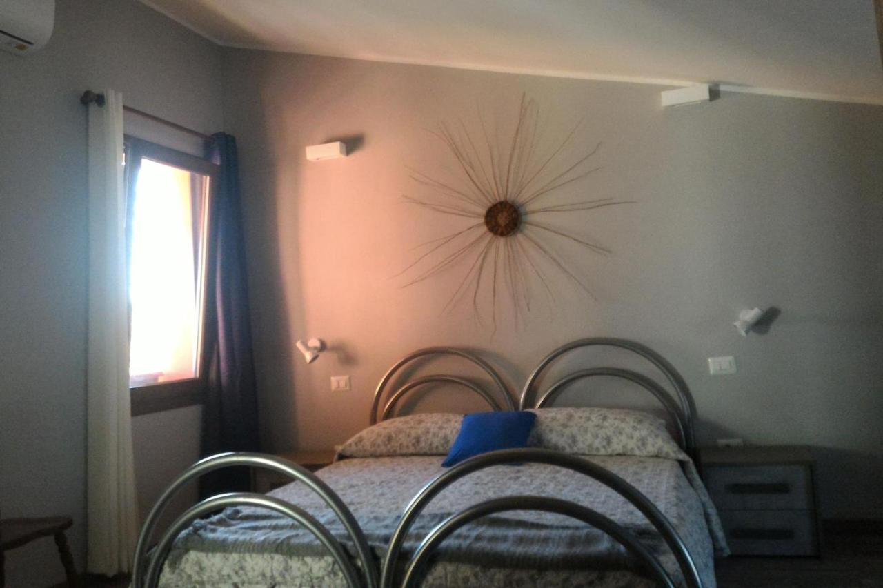 Corona Bed & Breakfast Sardara Ngoại thất bức ảnh