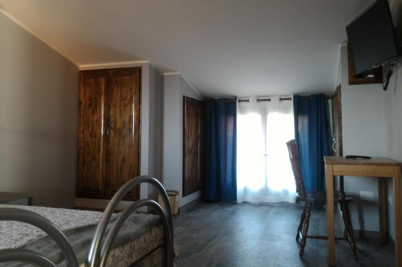 Corona Bed & Breakfast Sardara Ngoại thất bức ảnh